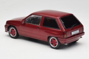 Opel Corsa A Custom Rot MCG 1:18 MCG18433 Druckguss — Bild 5 von 6