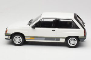 Opel Corsa A Sprint Weiß MCG 1:18 MCG18432 Druckguss — Bild 3 von 6