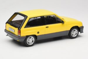 Opel Corsa A SR Gelb MCG 1:18 MCG18431 Druckguss — Bild 2 von 6