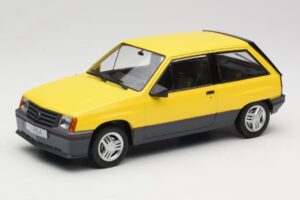 Opel Corsa A SR Gelb MCG 1:18 MCG18431 Druckguss