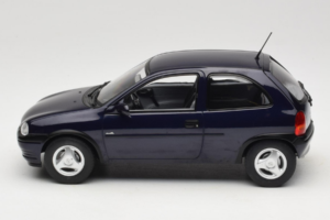 Opel Corsa B Dark Blue Metallic MCG 1:18 MCG18905 Druckguss — Bild 3 von 6