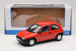 Opel Corsa B Rot MCG 1:18 MCG18513 Druckguss — Bild 6 von 6