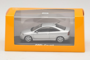 Opel Coupe Bertone Silber Minichamps 1:43 B24910027 Druckguss — Bild 4 von 4