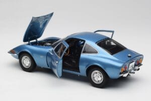 Opel GT Blau Minichamps 1:18 180049020 Druckguss — Bild 5 von 8