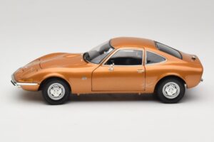 Opel GT Gold Minichamps 1:18 180049025 Druckguss — Bild 4 von 8