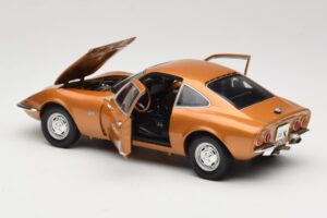 Opel GT Gold Minichamps 1:18 180049025 Druckguss — Bild 5 von 8
