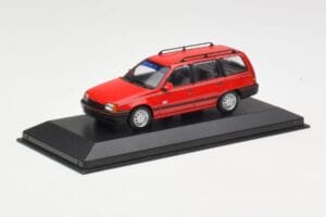 Opel Kadett E Club Kombi Rot Minichamps 1:43 400045910 Druckguss — Bild 3 von 3