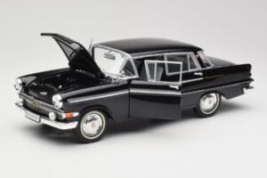 Opel Kapitan P1 Schwarz Revell 1:18 08822 Druckguss — Bild 2 von 8