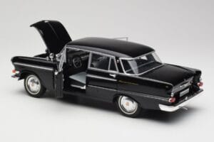 Opel Kapitan P1 Schwarz Revell 1:18 08822 Druckguss — Bild 5 von 8