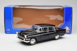 Opel Kapitan P1 Schwarz Revell 1:18 08822 Druckguss — Bild 8 von 8