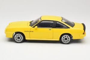 Opel Manta B GT/E Gelb Revell 1:18 08421 Druckguss — Bild 4 von 8