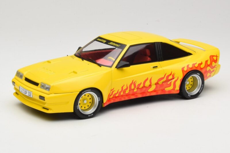 Opel Manta B Mattig Gelb mit Flamme MCG 1:18 MCG18115 Druckguss