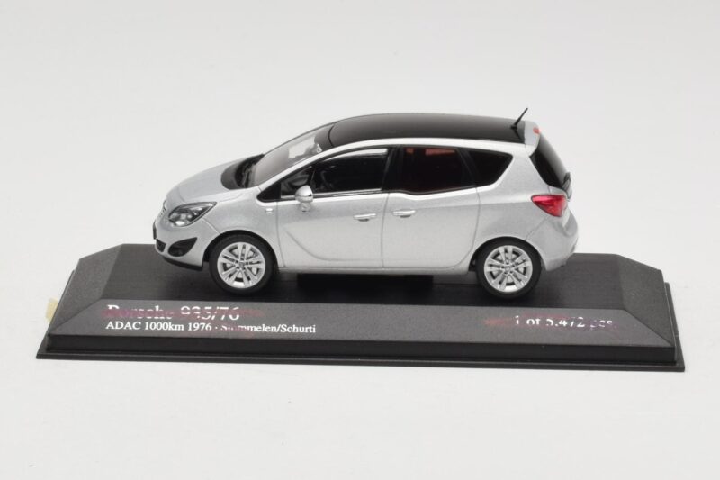 Opel Meriva B Silber Metallic Minichamps 1:43 400040000 Druckguss
