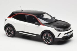 Opel Mokka-E GS Line Jada Weiß Otto 1:18 OT1045 Resin — Bild 4 von 6