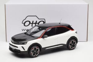Opel Mokka-E GS Line Jada Weiß Otto 1:18 OT1045 Resin — Bild 6 von 6