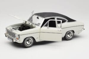 Opel Olympia A Coupe Weiß Schwarz Revell 1:18 08446 Druckguss — Bild 2 von 8
