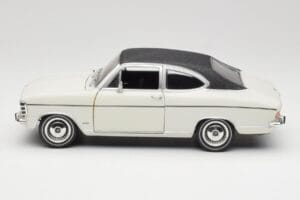 Opel Olympia A Coupe Weiß Schwarz Revell 1:18 08446 Druckguss — Bild 4 von 8