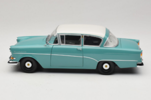 Opel Rekord P1 Türkisblau Minichamps 1:18 180043200 Druckguss — Bild 4 von 8