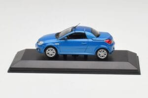Opel Tigra Twin Top Blau Minichamps 1:43 Opel Tigra Twin Top Blau Minichamps 1:43 919084 Druckguss