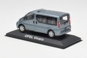 Opel Vivaro A Blaugrau Minichamps 1:43 VIVARO001 Druckguss — Bild 3 von 4