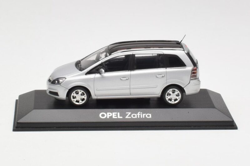 Opel Zafira B Silber Minichamps 1:43 1799109 Druckguss
