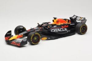 Oracle Red Bull Racing RB19 #1 M. Verstappen Winner Italian GP 2023 Minichamps 1:18 110231501 Druckguss