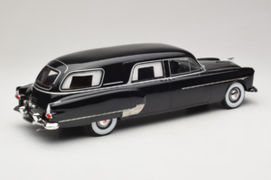 Packard Henney Schwarz BoS Models 1:18 BOS342 Druckguss — Bild 2 von 6