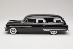 Packard Henney Schwarz BoS Models 1:18 BOS342 Druckguss — Bild 3 von 6