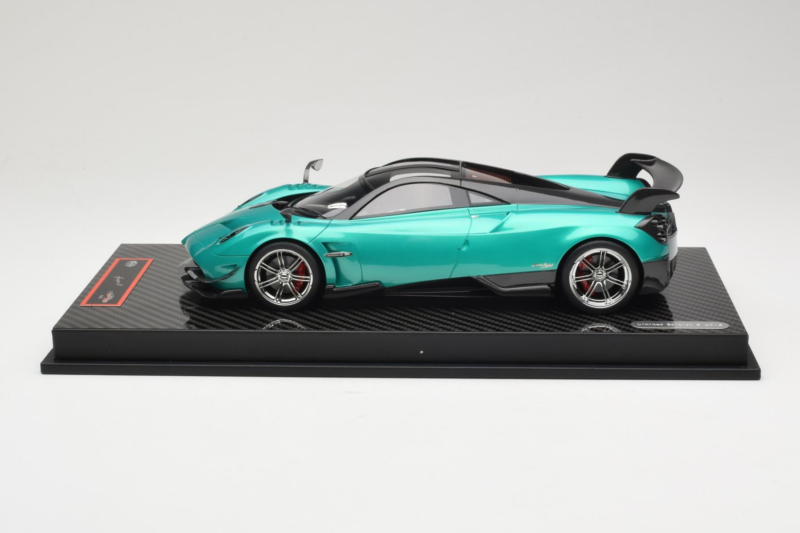 Pagani Huayra BC Green Metallic Yy Model 1:18 REMC020 Resin