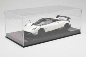 Pagani Huayra BC White Metallic Yy Model 1:18 REMC025 Resin — Bild 6 von 7