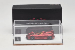Pagani Huayra Roadster Tricolore Rot Henson & Heaven 1:64 PHRTR01 Druckguss — Bild 7 von 7