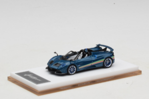 Pagani Huayra Tricolore Roadster Blau Henson & Heaven 1:64 PHTRB01 Resin — Bild 2 von 8
