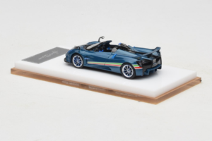 Pagani Huayra Tricolore Roadster Blau Henson & Heaven 1:64 PHTRB01 Resin — Bild 5 von 8