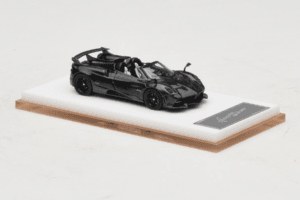 Pagani Huayra Tricolore Roadster Exposed Carbon Henson & Heaven 1:64 PHREC01 Druckguss — Bild 4 von 7