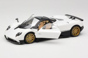 Pagani Zonda F Weiß Mondo Motors 1:18 157655 Druckguss — Bild 2 von 8