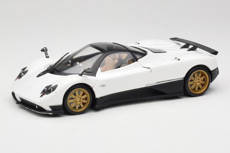 Pagani Zonda F Weiß Mondo Motors 1:18 157655 Druckguss