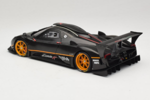 Pagani Zonda R Revolucion Carbon Fiber AUTOart 1:18 78261 Druckguss — Bild 7 von 8