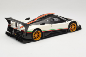 Pagani Zonda R Revolucion Weiß AUTOart 1:18 78262 Druckguss — Bild 3 von 8