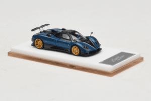 Pagani Zonda Tricolore Exposed Carbon Blau Henson & Heaven 1:64 PZTECB01 Druckguss — Bild 4 von 7
