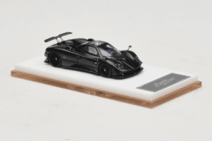 Pagani Zonda Tricolore Exposed Carbon Henson & Heaven 1:64 PZTEC01 Druckguss — Bild 4 von 7