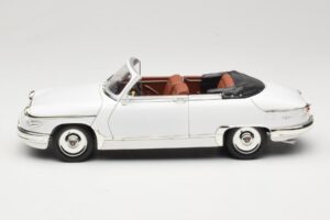 Panhard PL17 Cabriolet Weiß Solido 1:18 8174 Druckguss — Bild 4 von 8