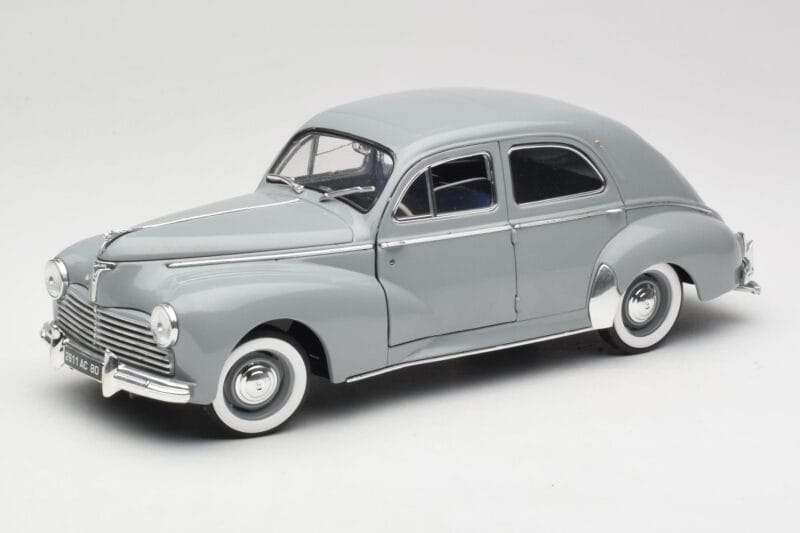 Peugeot 203 Gris Clair Solido 1:18 8145 Druckguss