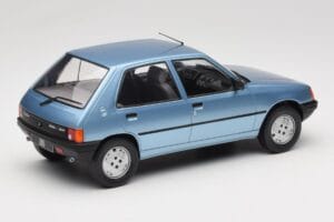 Peugeot 205 Blau MCG 1:18 MCG18491 Druckguss — Bild 2 von 6