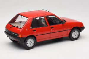 Peugeot 205 Rot MCG 1:18 MCG18492 Druckguss — Bild 2 von 6