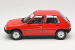 Peugeot 205 Rot MCG 1:18 MCG18492 Druckguss — Bild 3 von 6