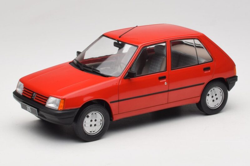 Peugeot 205 Rot MCG 1:18 MCG18492 Druckguss