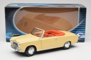 Peugeot 403 Cabriolet Sandgelb Solido 1:18 8165 Druckguss — Bild 8 von 8