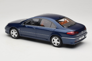 Peugeot 607 Phase II 3.0 V6 Blau Otto 1:18 OT485 Resin — Bild 5 von 6