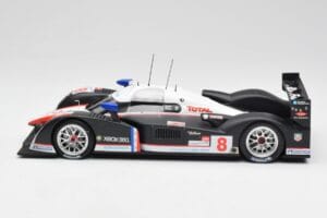 Peugeot 908 HDi LMP1 #8 S. Sarrazin / P. Lamy / S. Bourdais 24 Hours of Le Mans 2nd 2007 Minichamps 1:18 150071208 Druckguss — Bild 3 von 6