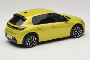Peugeot E-208 GT Jaune Agueda Otto 1:18 OT1164 Resin — Bild 2 von 6